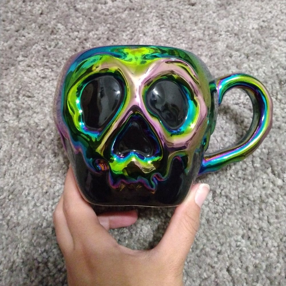 Snow White Poison Apple mug
